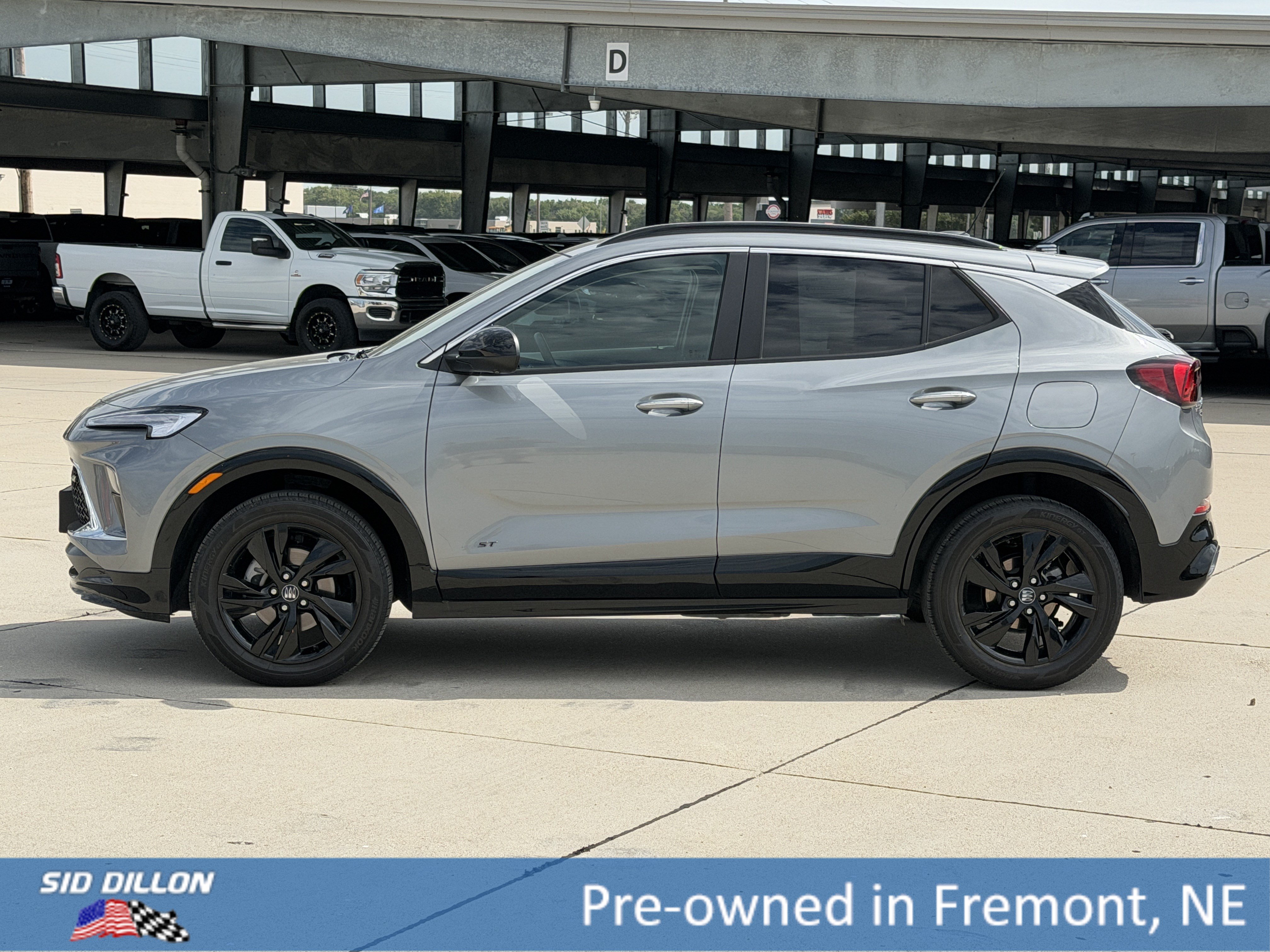 Certified 2025 Buick Encore GX Sport Touring w/ Advanced Technology Package AWD/4WD image 8