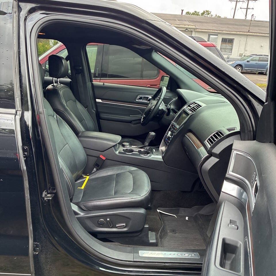 Used 2017 Ford Explorer Limited AWD/4WD image 20