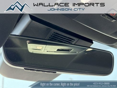 Used 2025 Toyota Camry SE w/ Convenience Package FWD image 17