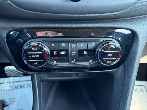 Used 2023 Buick Encore GX Select w/ Sport Touring Package image 31