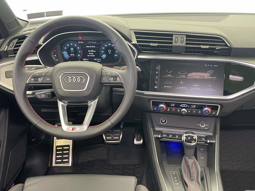 Used 2025 Audi Q3 2.0T Premium Plus w/ Premium Plus Package AWD/4WD image 26