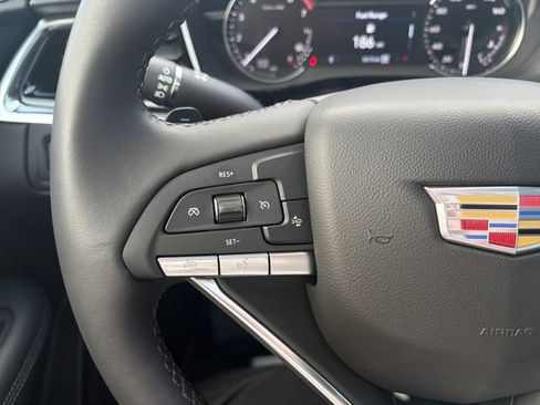 Certified 2025 Cadillac XT6 Luxury w/ LPO, Floor Liner Package image 2