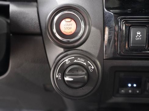 Used 2023 Nissan Titan PRO-4X w/ Pro-4x Utility Package AWD/4WD image 23