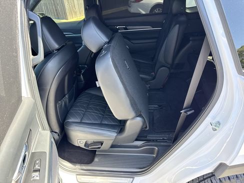 Used 2024 Kia Telluride SX Prestige X-Pro AWD/4WD image 12