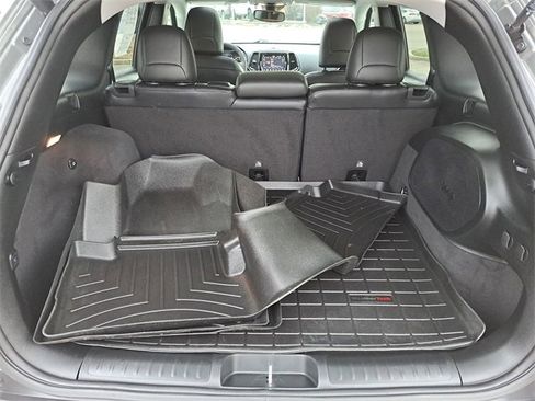 Used 2022 Jeep Cherokee Limited w/ Elite Package image 25