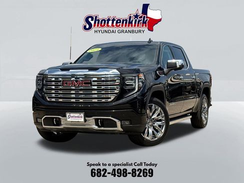 Used 2024 GMC Sierra 1500 Denali w/ Denali Reserve Package AWD/4WD image 1