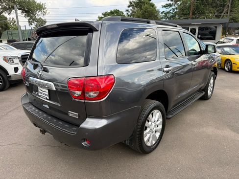Used 2017 Toyota Sequoia Platinum AWD/4WD image 9