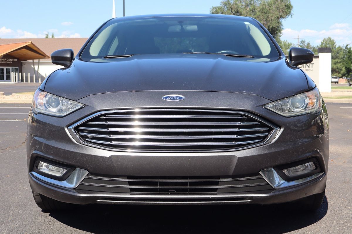 Used 2018 Ford Fusion SE w/ Equipment Group 201A FWD image 13