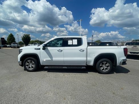 Used 2023 GMC Sierra 1500 SLT AWD/4WD image 4