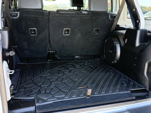 Used 2020 Jeep Wrangler Unlimited Sport S image 30