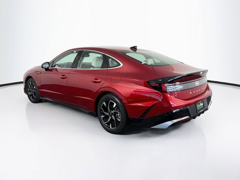 Used 2025 Hyundai Sonata SEL FWD image 5