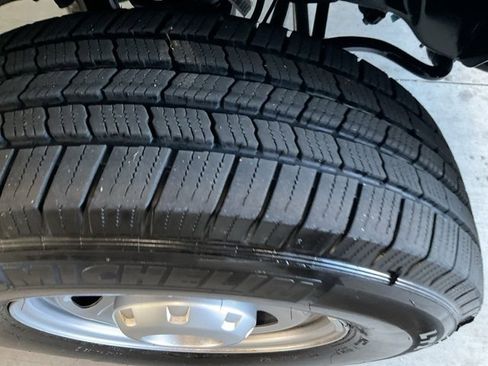 Used 2025 Ford F250 XL w/ XL Driver Assist Package image 29