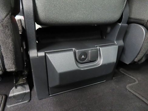 Used 2024 Ford F150 XLT w/ Tow/Haul Package image 11