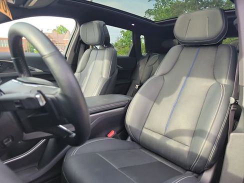 Certified 2024 Cadillac Lyriq Luxury AWD/4WD image 21