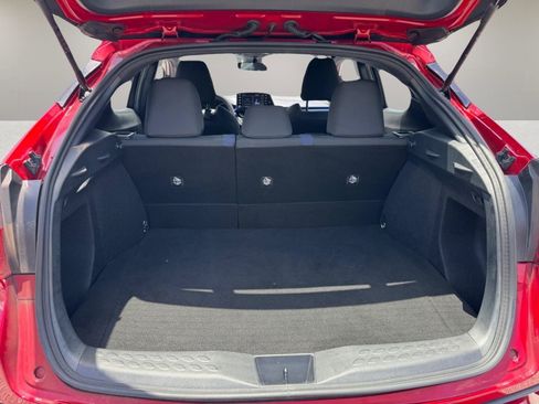 Used 2021 Toyota C-HR XLE FWD image 12