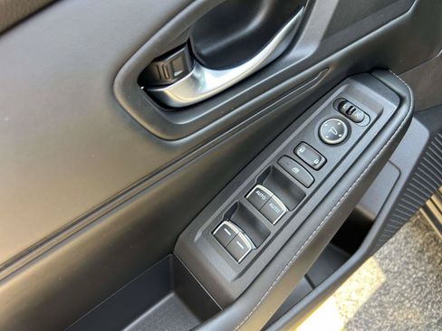 Used 2024 Honda Accord Sport image 12