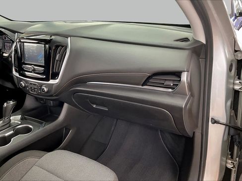 Used 2019 Chevrolet Traverse LS w/ LPO, Blackout Package FWD image 18