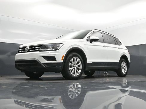 Used 2018 Volkswagen Tiguan SE FWD image 39