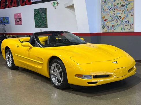 Used 2003 Chevrolet Corvette Convertible w/ Preferred Equipment Group1 RWD image 70