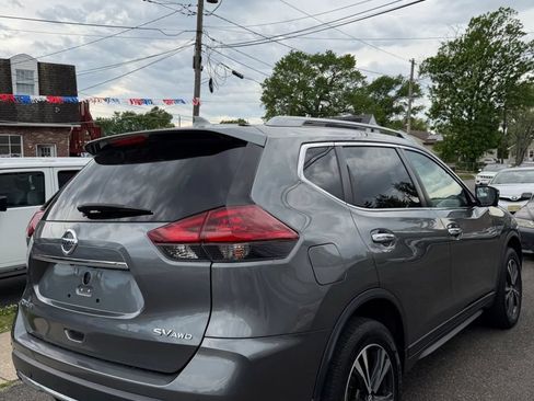 Used 2020 Nissan Rogue SV w/ Premium Package AWD/4WD image 12