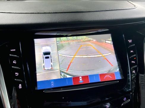 Used 2019 Cadillac Escalade ESV Premium Luxury w/ Escalade Sport Edition AWD/4WD image 29