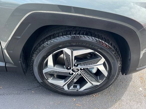 Certified 2022 Hyundai Tucson Limited AWD/4WD image 6