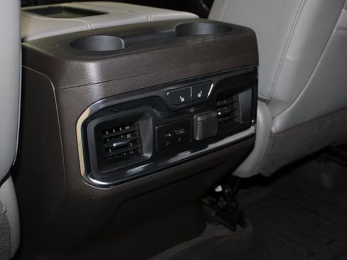 Used 2019 GMC Sierra 1500 SLT image 18