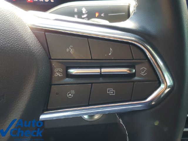 Used 2025 Chevrolet Traverse LT FWD image 24