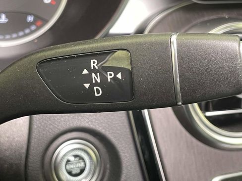 Used 2020 Mercedes-Benz GLC 300 4MATIC image 40
