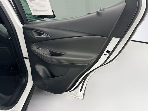 Used 2025 Buick Encore GX Preferred image 31