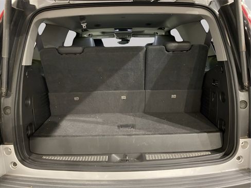 Used 2016 Cadillac Escalade Luxury image 5