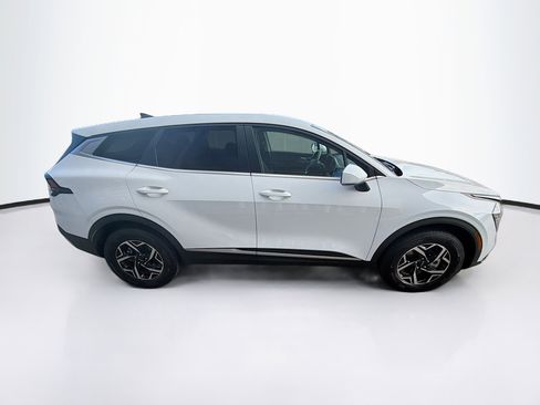 Used 2025 Kia Sportage LX image 10