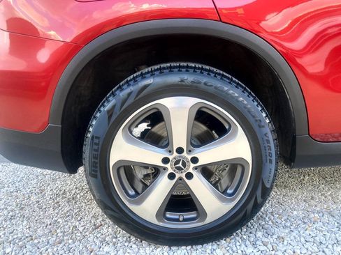 Used 2018 Mercedes-Benz GLC 300 4MATIC image 19
