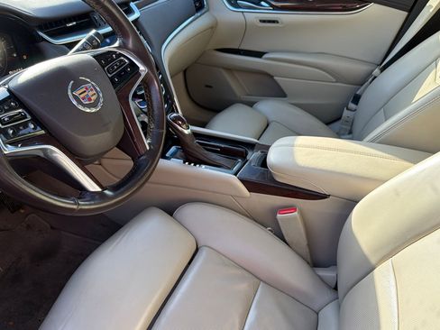 Used 2014 Cadillac XTS Premium image 7