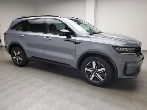 Used 2022 Kia Sorento S FWD image 11