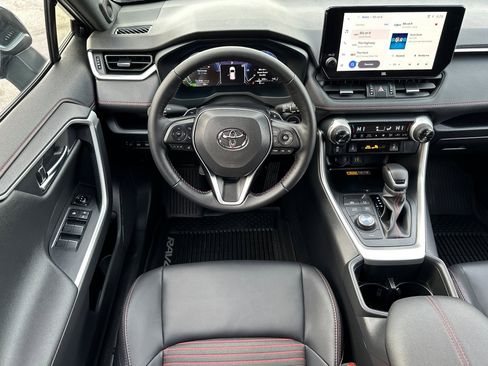 Certified 2025 Toyota RAV4 XSE image 19