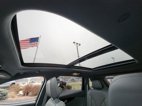 Used 2022 Lincoln Nautilus Reserve image 29