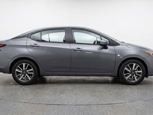 Used 2025 Nissan Versa SV FWD image 11