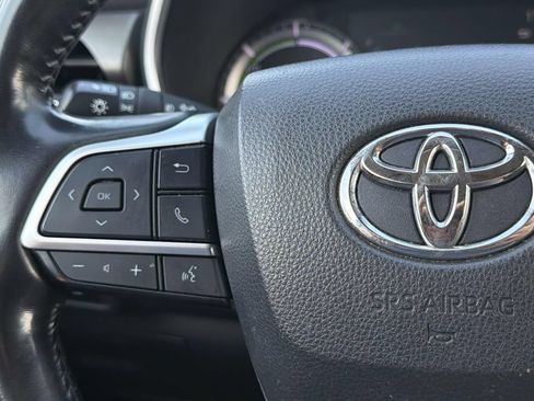 Used 2022 Toyota Highlander Limited AWD/4WD image 12