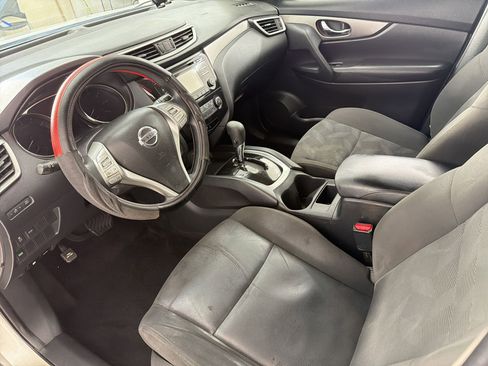 Used 2016 Nissan Rogue S FWD image 22