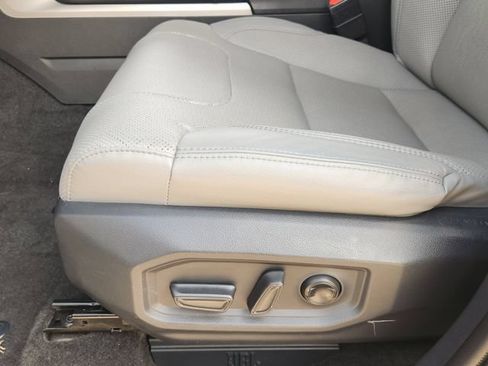 Used 2023 Toyota Tundra Limited AWD/4WD image 18