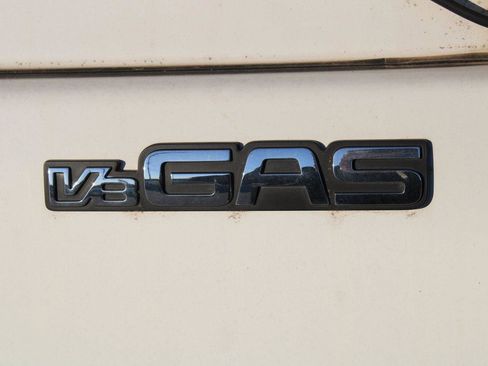 New 2024 Chevrolet Low Cab Forward image 9