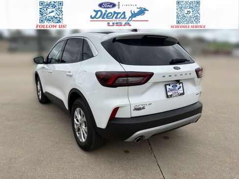 Certified 2024 Ford Escape Active w/ Tech Pack #2 AWD/4WD image 3