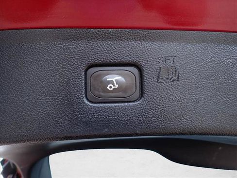 Used 2015 Ford Edge Titanium w/ Equipment Group 301A AWD/4WD image 9