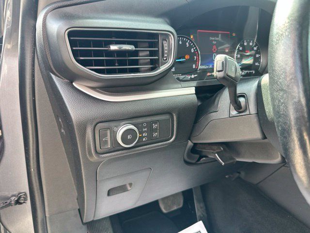 Used 2021 Ford Explorer XLT w/ Equipment Group 202A RWD image 34