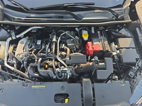 Used 2025 Nissan Sentra SR FWD image 27
