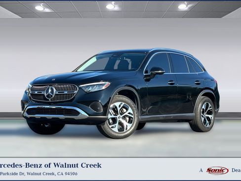 Used 2025 Mercedes-Benz GLC 350e 4MATIC image 1