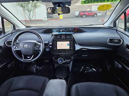 Used 2022 Toyota Prius Prime LE image 15
