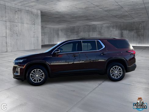 Used 2023 Chevrolet Traverse LT image 3