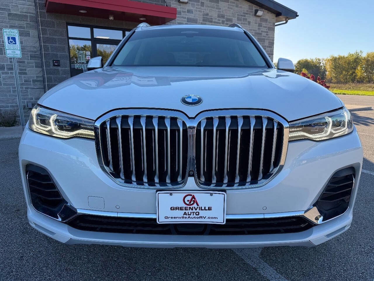 Used 2019 BMW X7 xDrive50i w/ Dynamic Handling Package AWD/4WD image 2